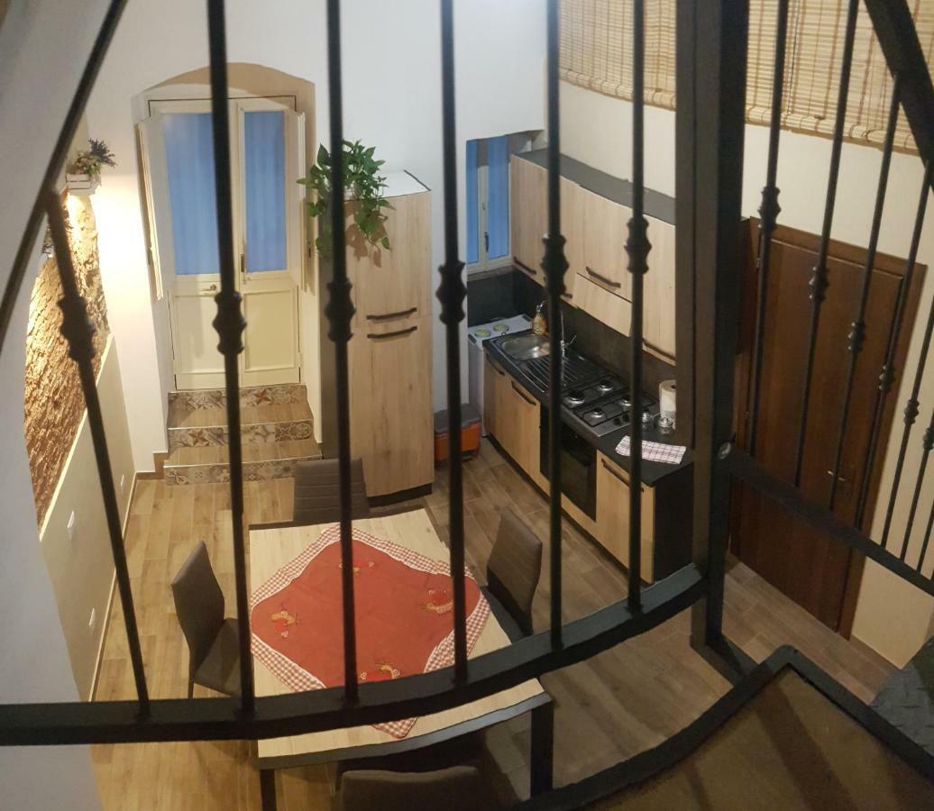Holiday House Da Carlo CTA Exterior foto
