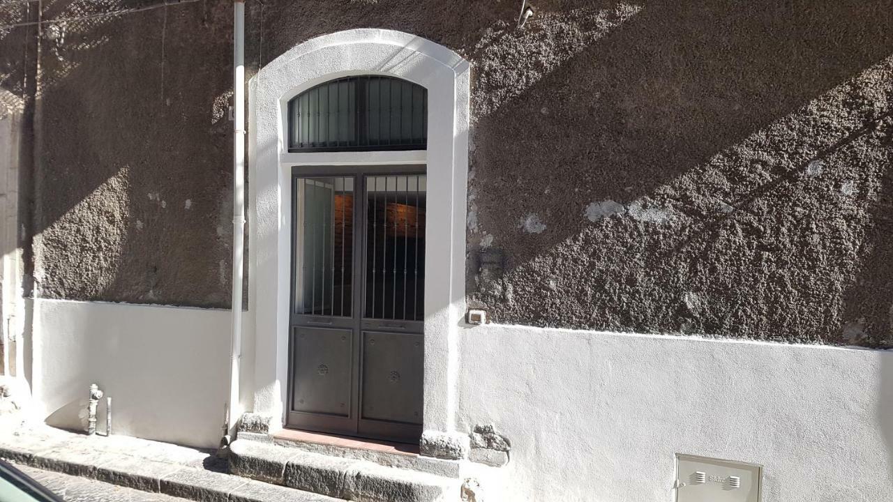 Holiday House Da Carlo CTA Exterior foto